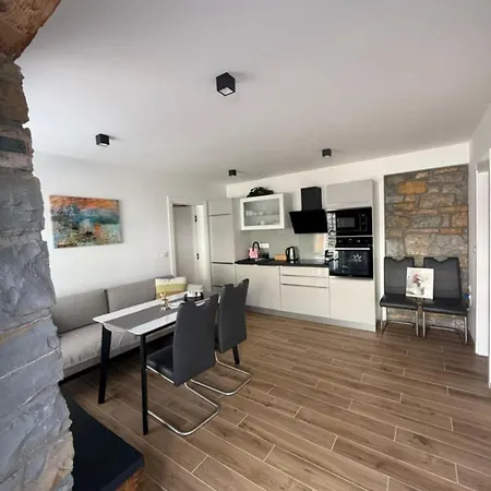 Apartamento Fajti 189