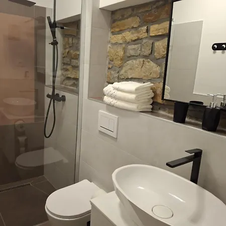 Fajti 189 Apartamento *