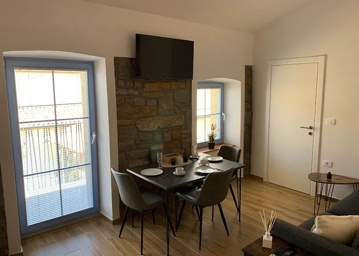 Fajti 189 * Hrvatini